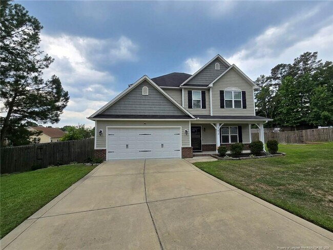 Building Photo - 102 Whistling Pine Dr