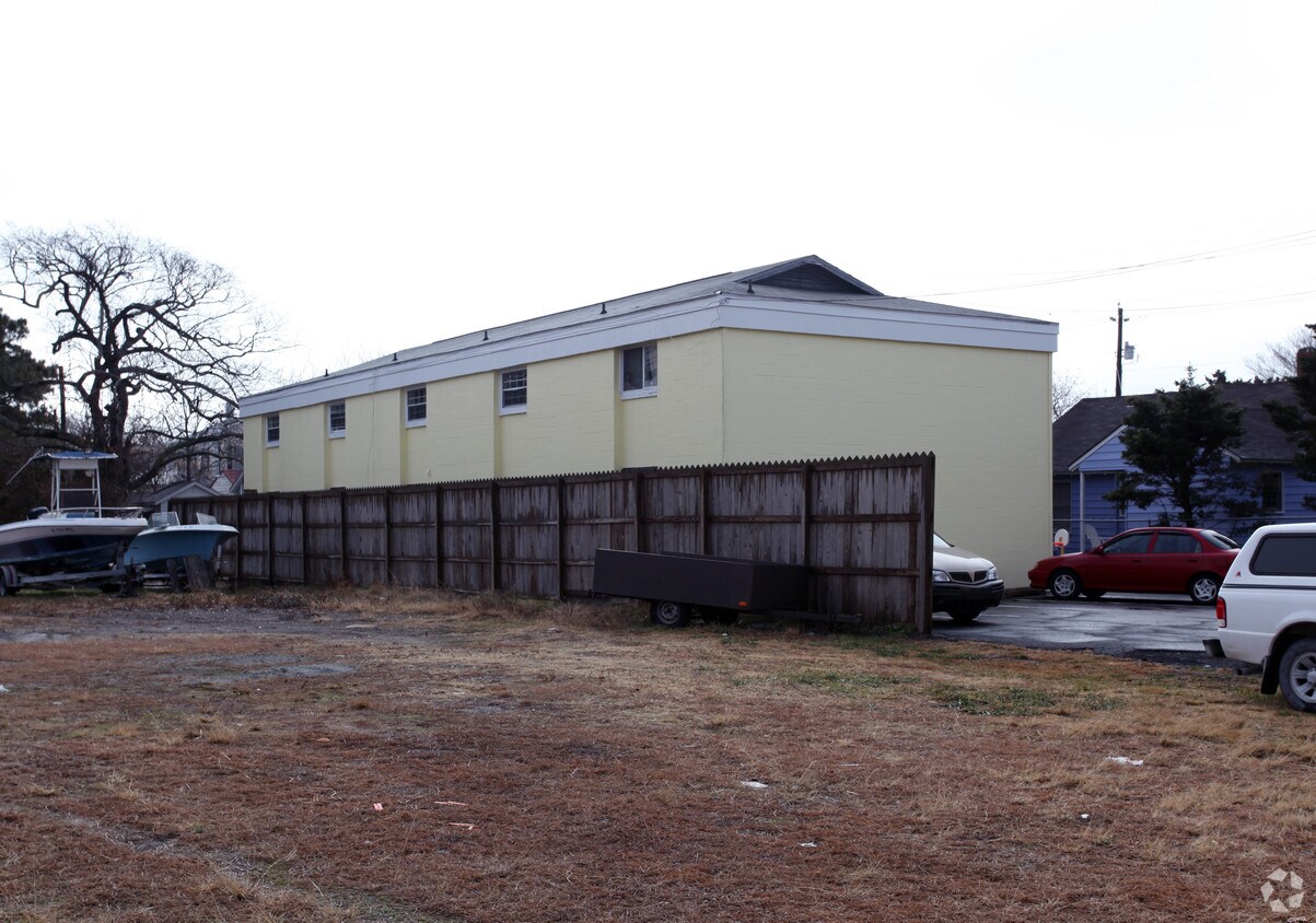 Building Photo - 304 Marsh St