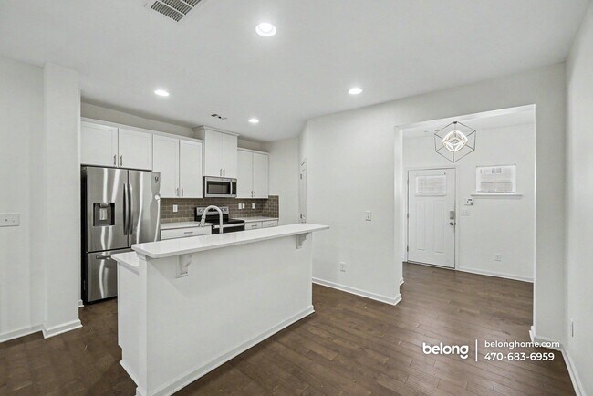 Building Photo - 897 Ambient Way