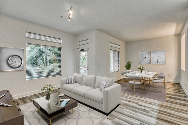 Interior Photo - 416 on Broadway