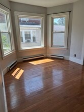 Building Photo - 93 Sailly Ave