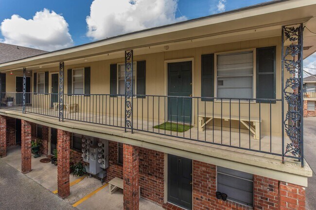 Foto del edificio - 6750 Harry Dr