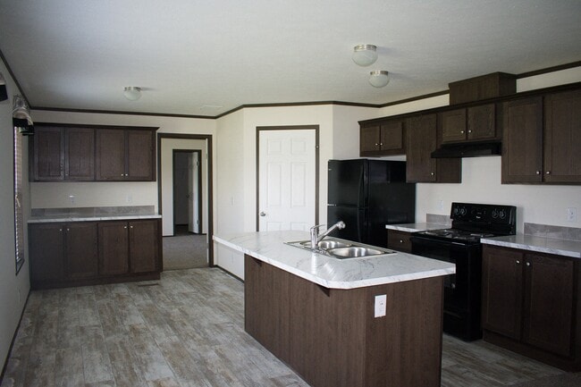 Building Photo - Williston Living