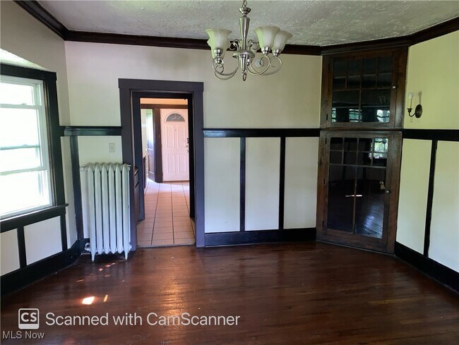 Building Photo - 280 Fairgreen Ave