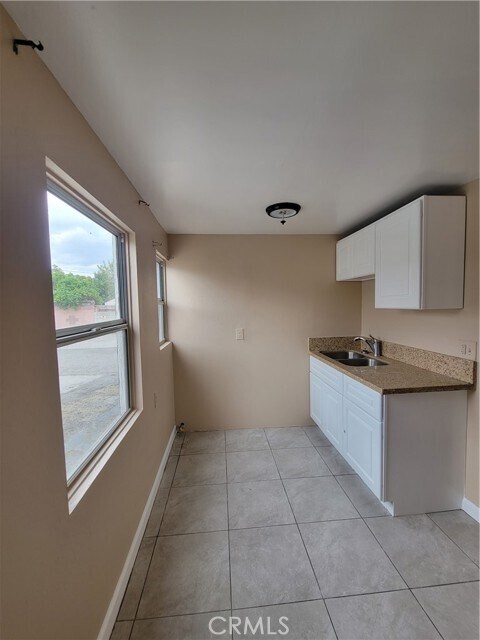 Foto del edificio - 6632 Colmar Ave