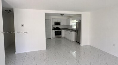 Building Photo - 1710 0