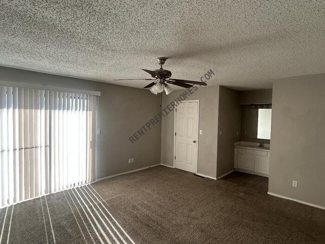 Building Photo - 12909 E 28th Pl