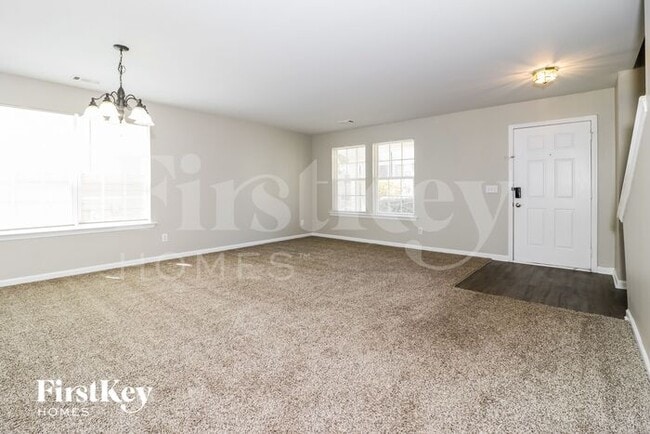 Building Photo - 6211 Sparkling Cove Ln