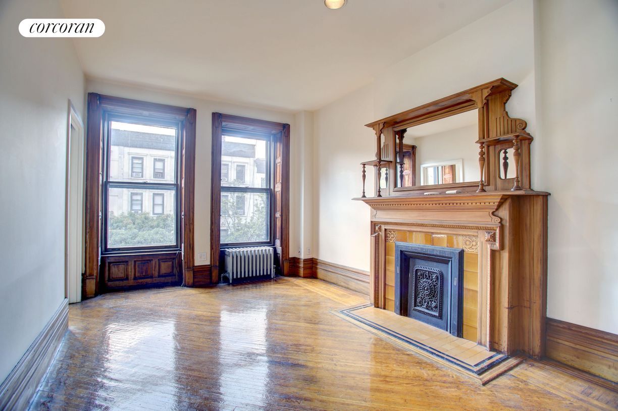 Primary Photo - 47 W 84th St