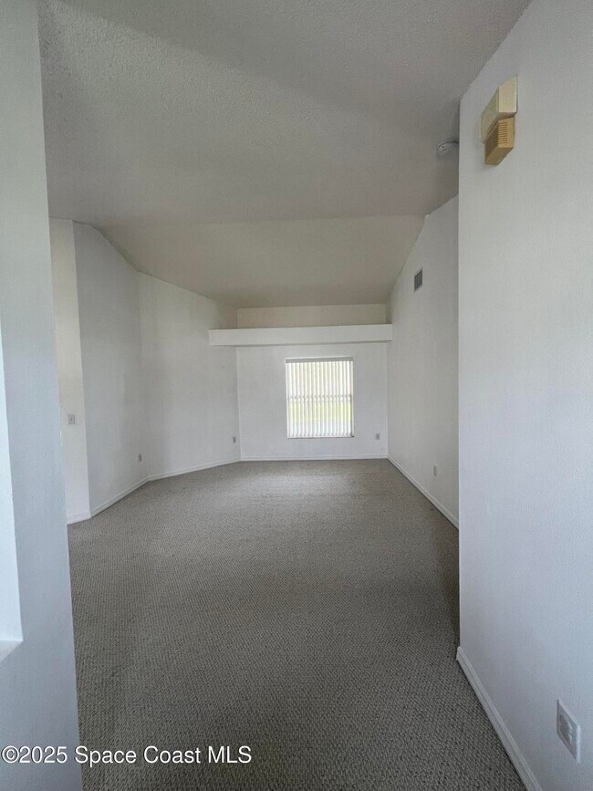 Building Photo - 1213 Old Millpond Rd