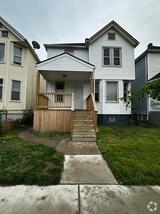 Building Photo - 5409 Fischer St
