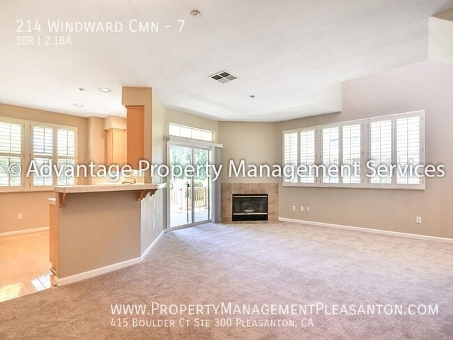 Building Photo - 214 Windward Common