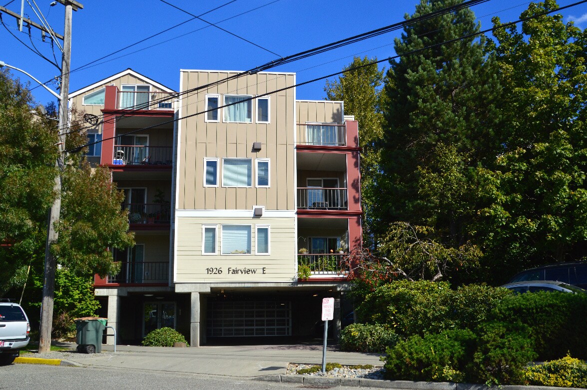 Foto principal - 1926 Fairview Ave E