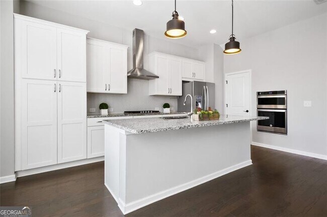 Building Photo - 6424 Canopy Dr