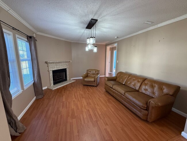 Foto del edificio - 311 Benton Pond Rd