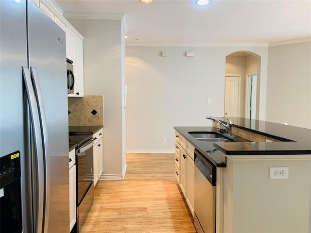 Building Photo - 1020 Texas St