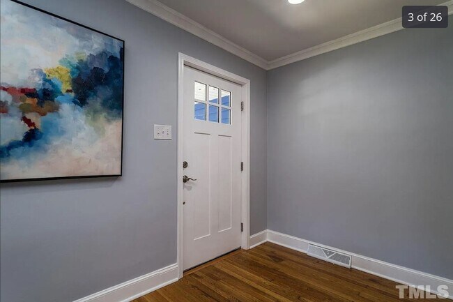 Foto del edificio - Updated 3 Bedroom Ranch with Stunning Details in Trinity Park - Fenced-in Yard, Pet Friendly!