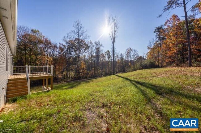 Building Photo - 302 Barrington Dr