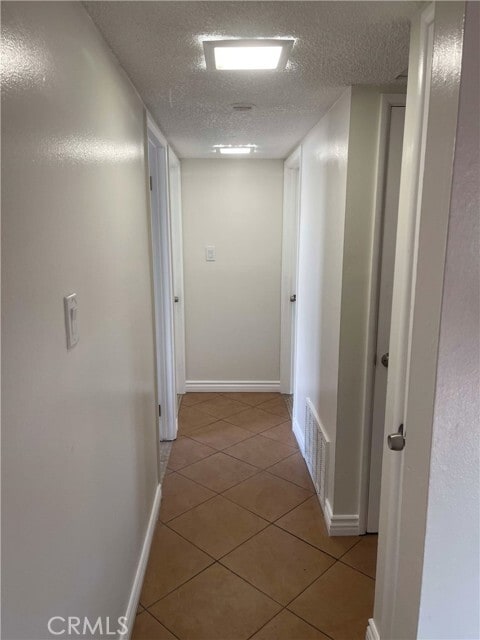 Building Photo - 1624 E La Cadena Dr