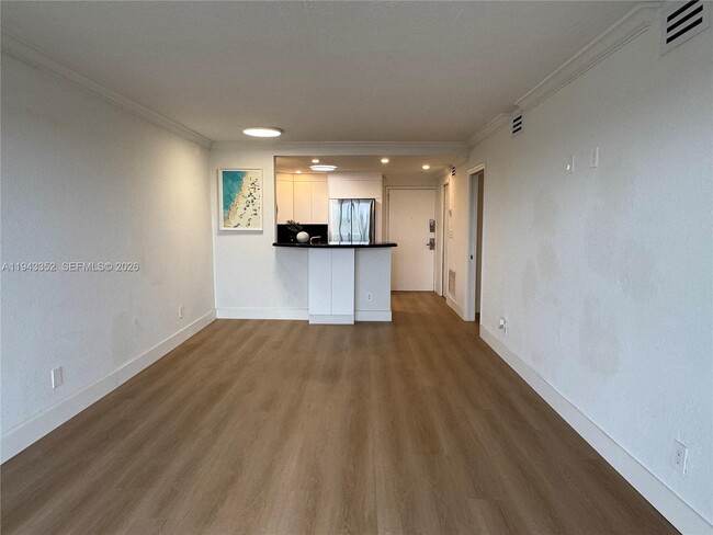 Building Photo - 2020 NE 135th St