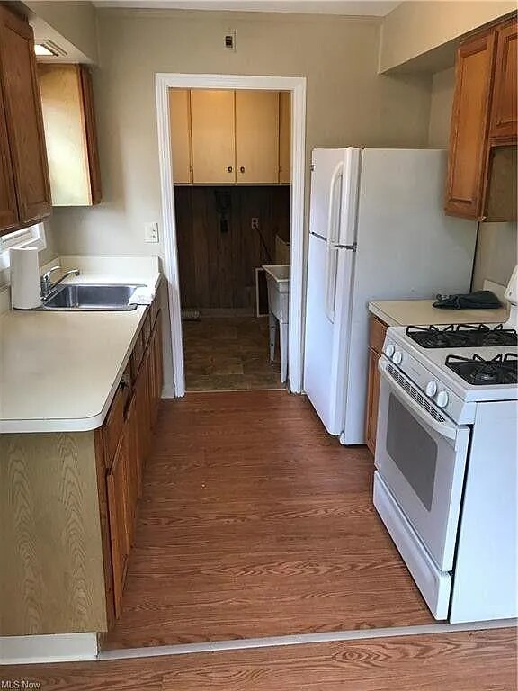 Foto del edificio - 1283 Elmwood Rd