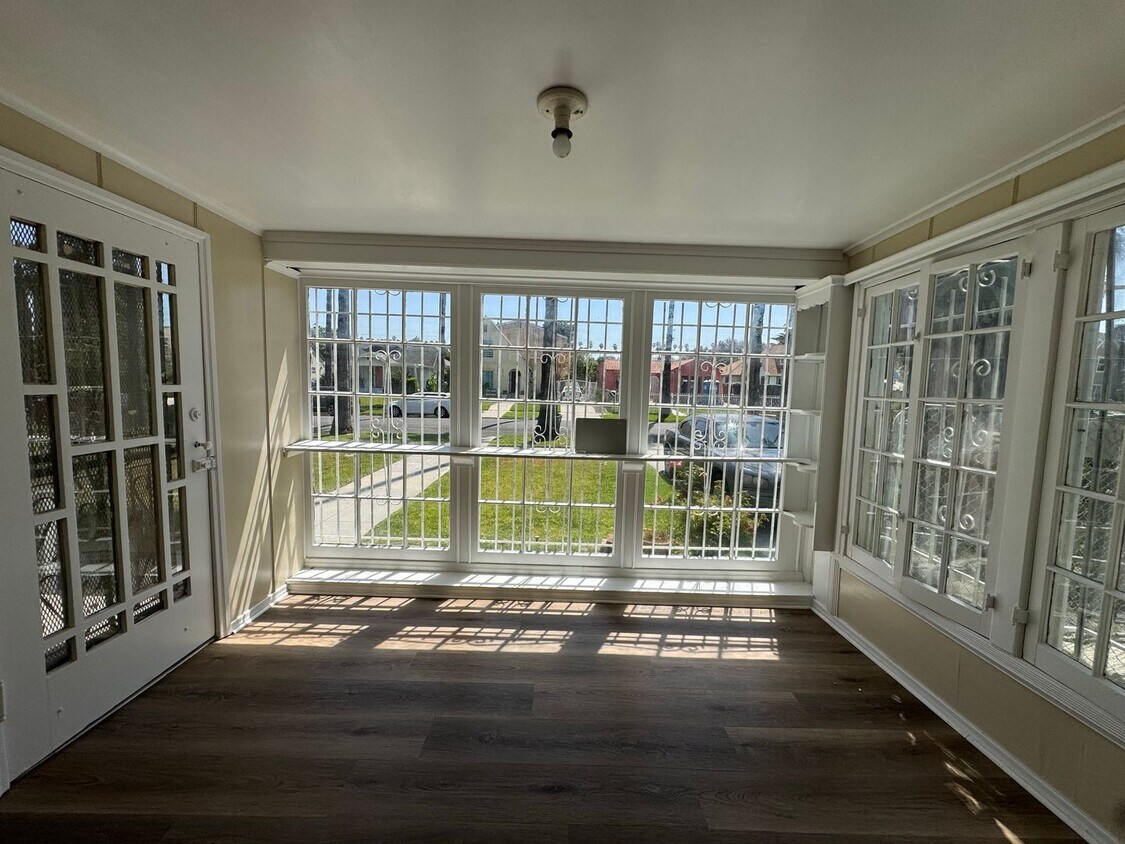 Foto principal - 4817 6th Ave