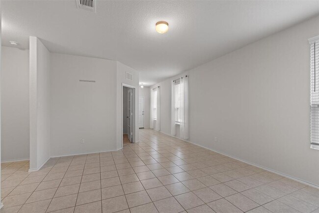 Foto del edificio - 126 Boxwood Dr