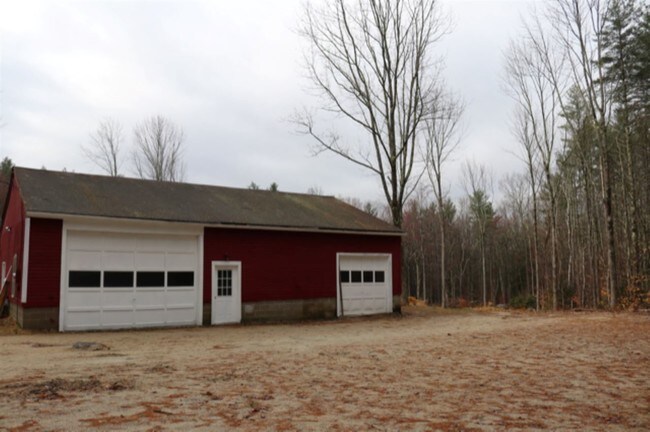 Building Photo - 1404 Franklin Pierce Hwy