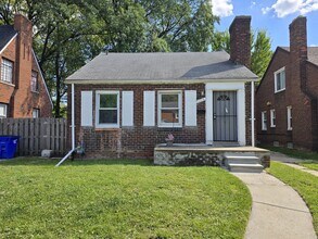 Building Photo - 11714 Riad St