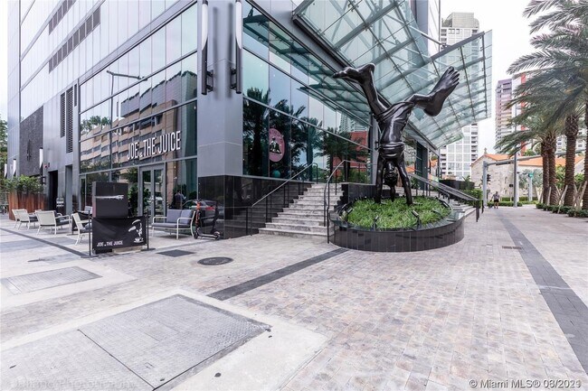Foto del edificio - 1451 Brickell Ave