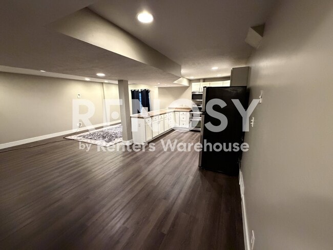 Building Photo - 3891 E Cunninghill Dr