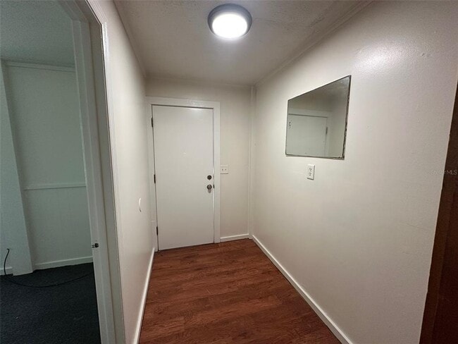 Building Photo - 407 Poinsettia Rd