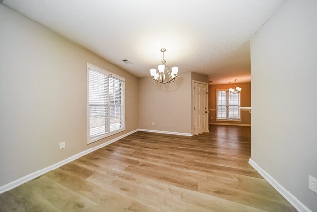 Building Photo - 260 Landing Dr