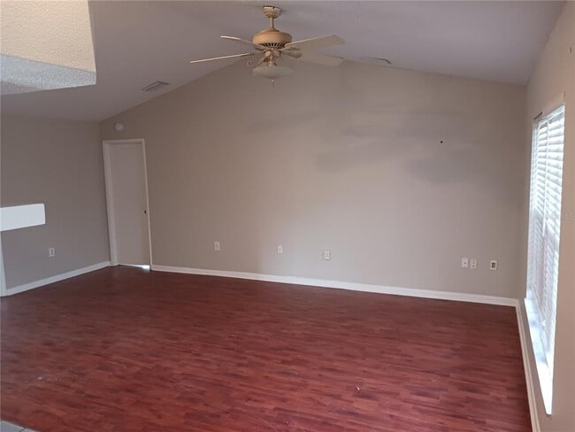 Building Photo - 1134 Fuchsia Dr
