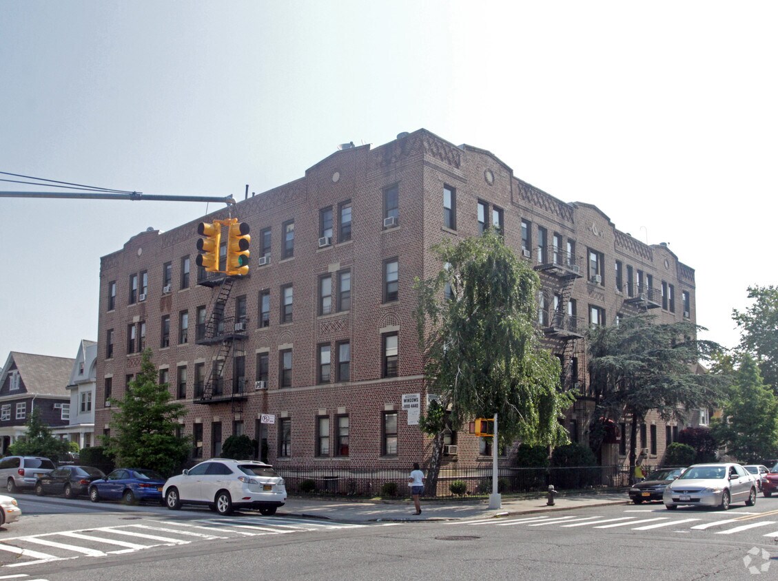 Foto principal - 3601 Avenue J