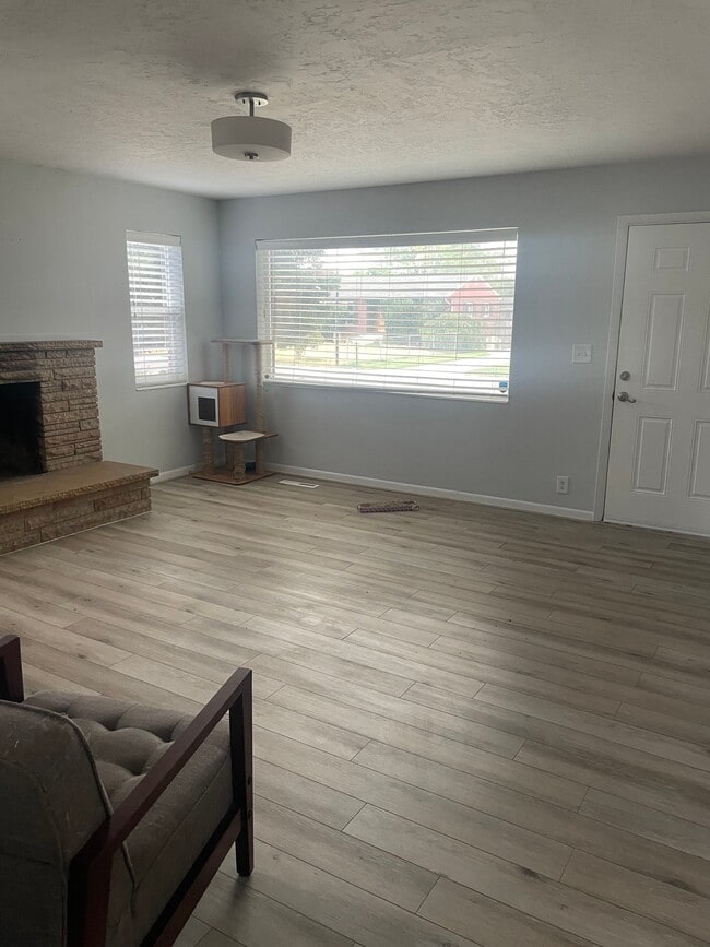 Photo - 9323 S Jean Dr (Sandy, UT) House