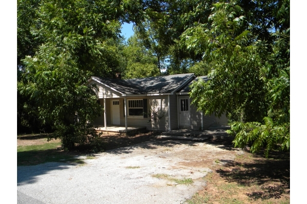 Building Photo - Garland Rd