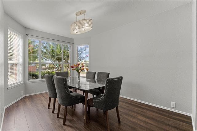 Foto del edificio - 4009 Mulberry Dr