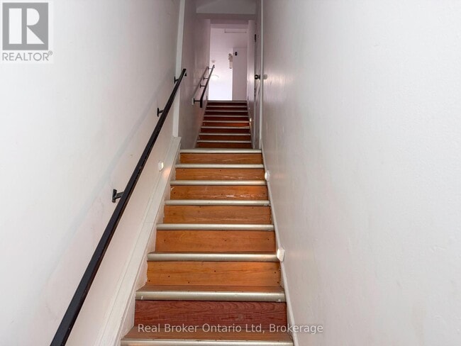 Photo du bâtiment - 675 6th St E