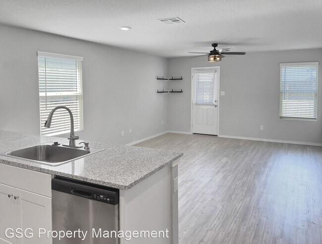 Foto del edificio - 3 br, 2 bath House - 5315 Forbs Ln