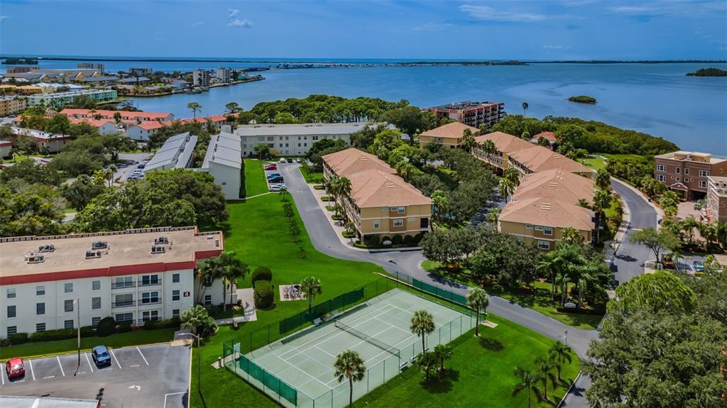 Primary Photo - 2700 Bayshore Blvd
