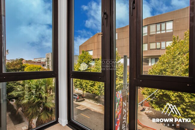 Foto del edificio - 300 Ivy St