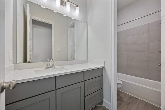 Building Photo - 26310 Meadow Bliss Wy