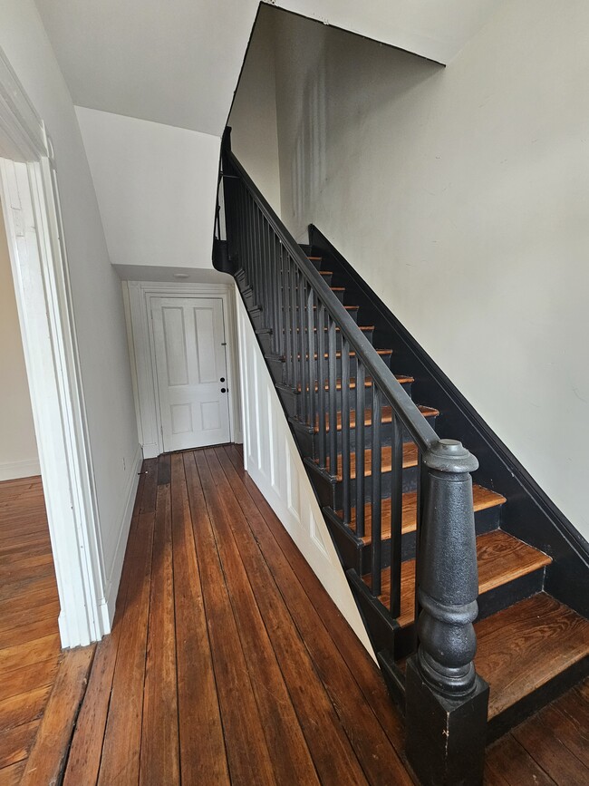 Building Photo - 308 E Leigh St