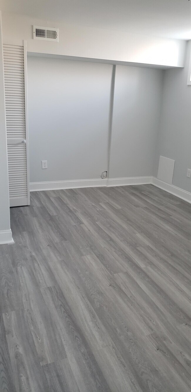 Foto del edificio - 240 Ridge Ave