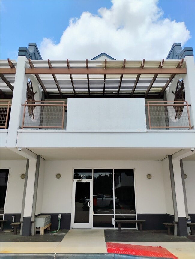 Building Photo - 9788 Clarewood Dr