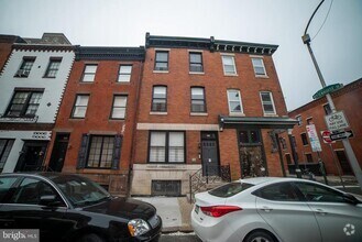 Building Photo - 257 S 21st St