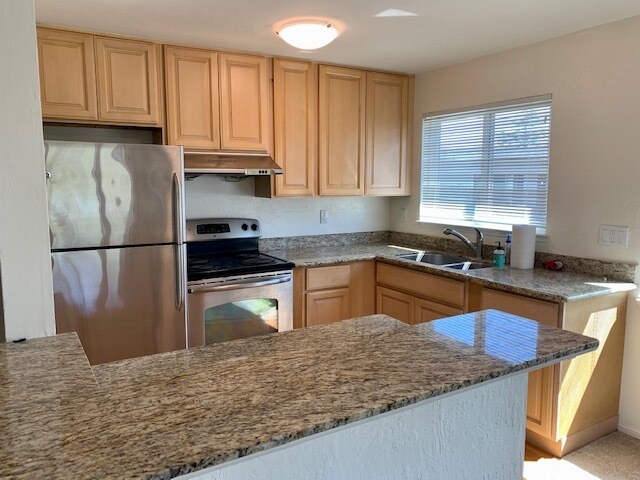 Remodeled Kitchen - 25 Roque Moraes Ct