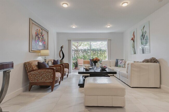 Foto del edificio - 2234 S Piney Point Rd