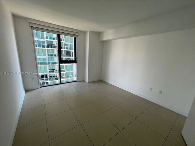 Foto del edificio - 31 SE 6th St